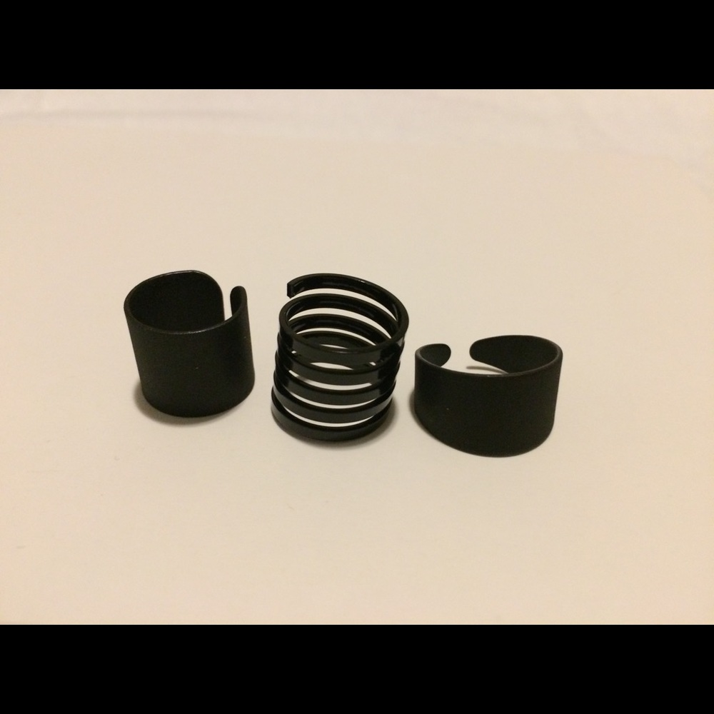 Black 3 Ring Set